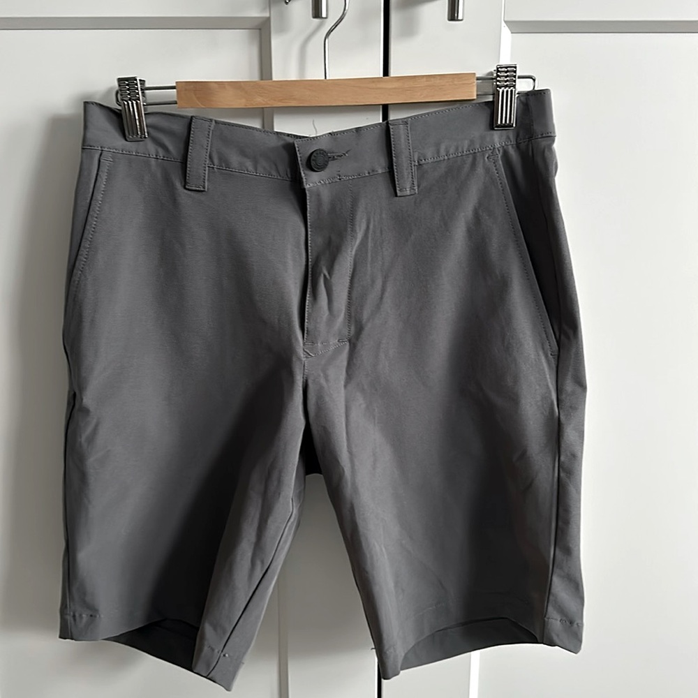 Men’s Banana Republic gray shorts